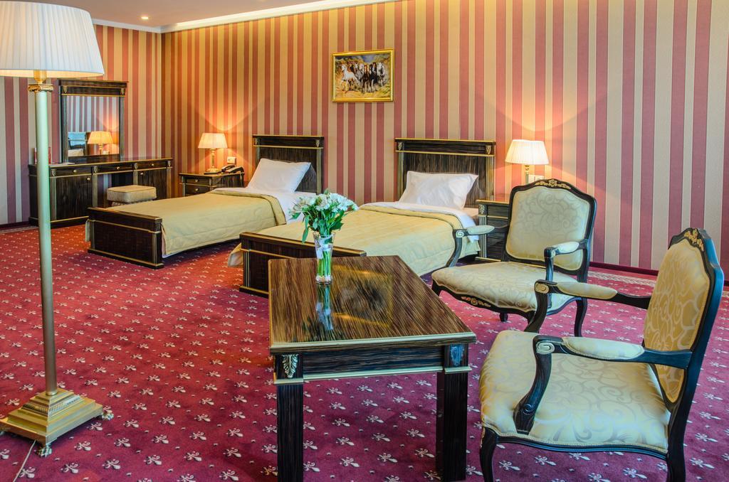 Sk Royal Hotel 莫斯科 客房 照片